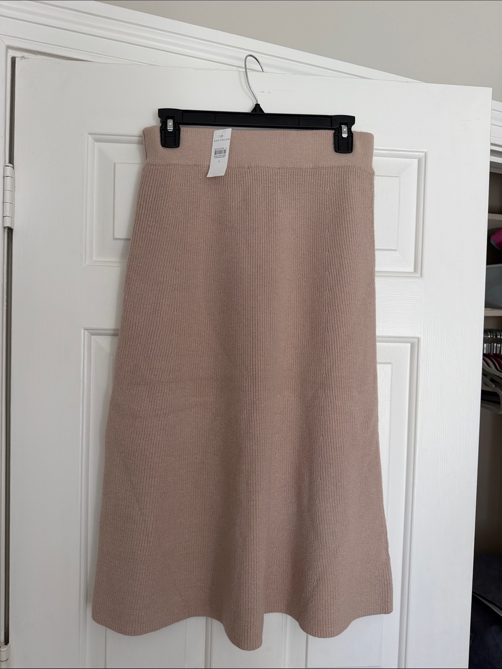 Ann Taylor Neutral Blush A-Line Knit Skirt